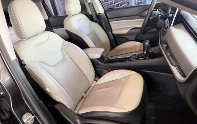 imagem-https://www.socarrao.com.br/sc-vehicle-images-prod/3967583/1789823886472-ODMxMzQyNF8xMl9CXzk5YmVjMTNhN2IuanBlZw.jpeg