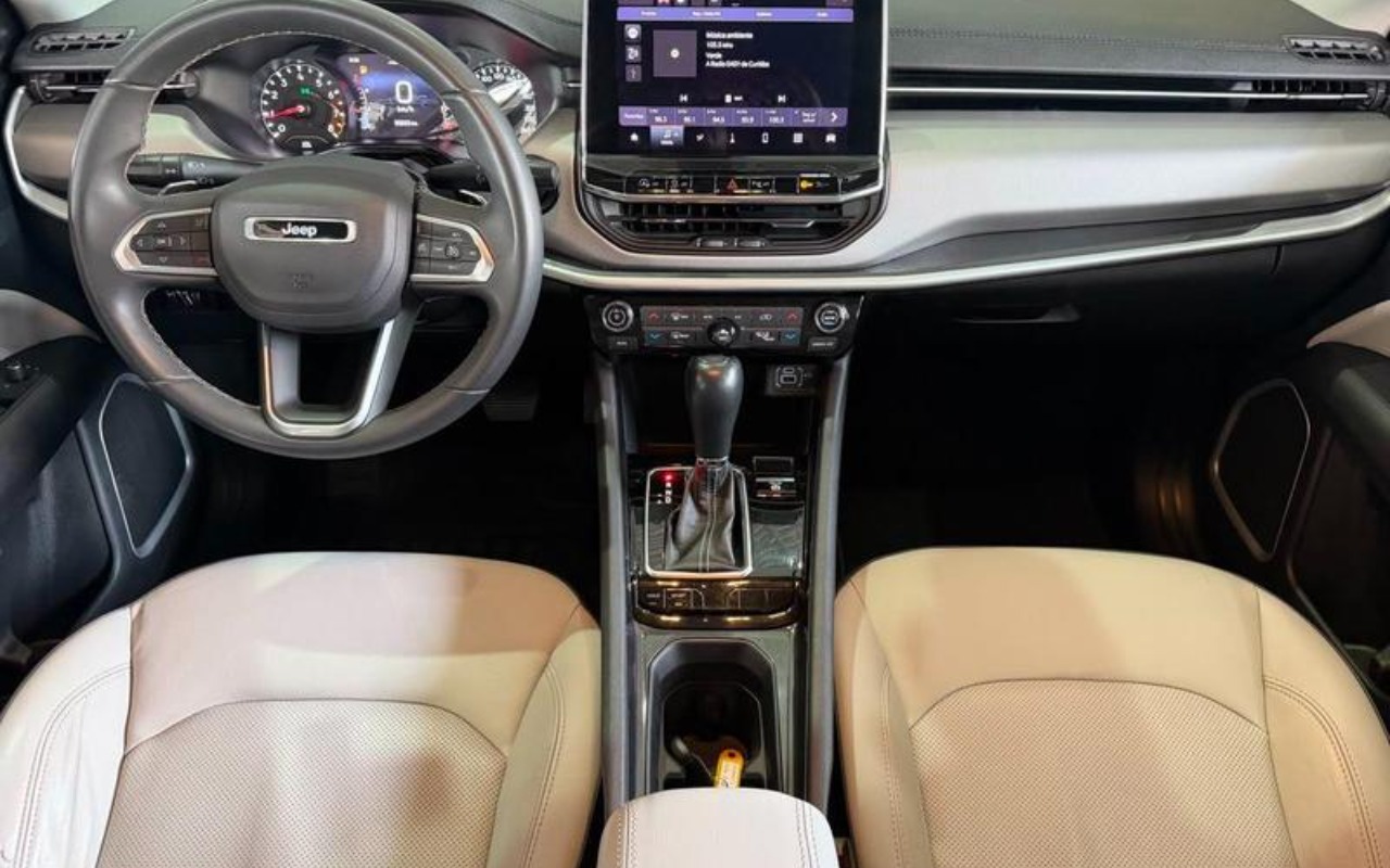 imagem-https://www.socarrao.com.br/sc-vehicle-images-prod/3967583/1789823886523-ODMxMzQyNF8xMl9CXzkxN2NlN2RhMjkuanBlZw.jpeg