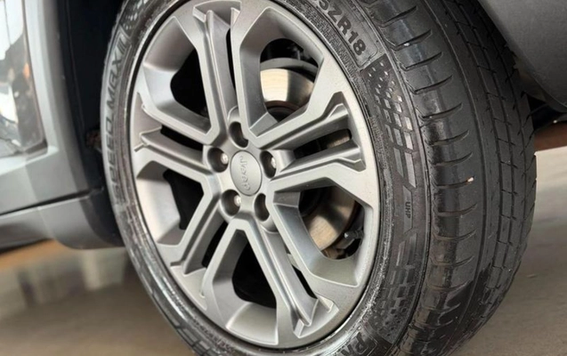 imagem-https://www.socarrao.com.br/sc-vehicle-images-prod/3967583/1789823886817-ODMxMzQyNF8xNl9CX2ExMDk4ODFkOTguanBlZw.jpeg