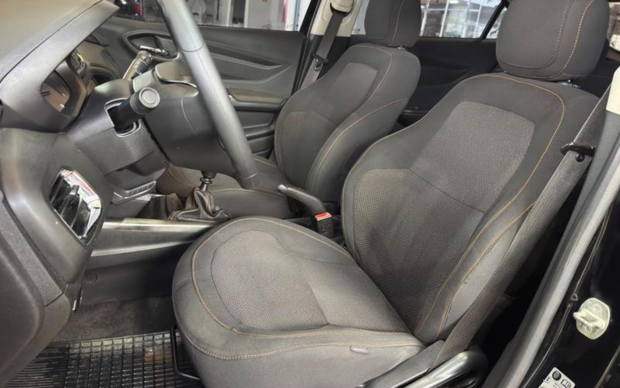 imagem-https://www.socarrao.com.br/sc-vehicle-images-prod/3967616/1789824259203-ODE4NTQyNl8xMl9CXzQwODA4MDc2MDUuanBlZw.jpeg