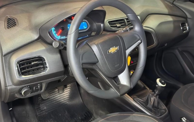 imagem-https://www.socarrao.com.br/sc-vehicle-images-prod/3967616/1789824259297-ODE4NTQyNl8xM19CXzM1NGQ1NDcxODguanBlZw.jpeg