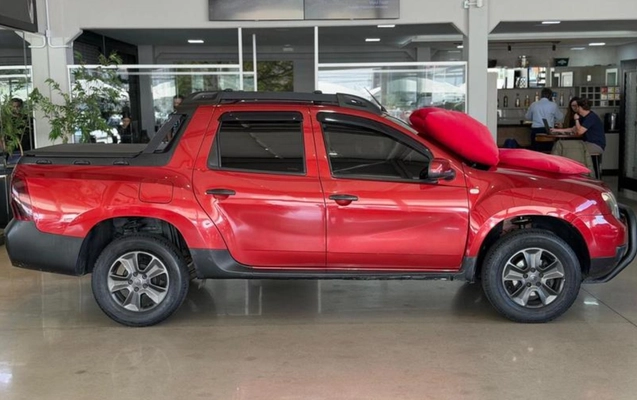 imagem-https://www.socarrao.com.br/sc-vehicle-images-prod/3967675/1789824946396-ODQ0ODMyNF8wX0JfZGUwMTliNDRhYi5qcGVn.jpeg