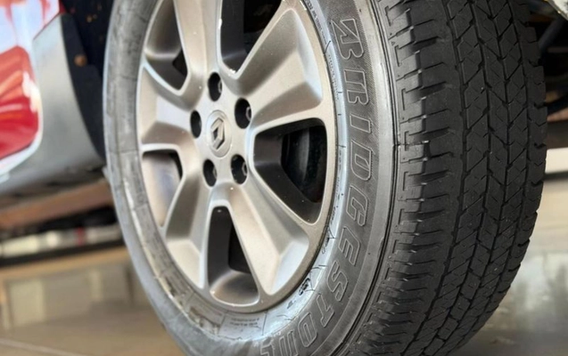 imagem-https://www.socarrao.com.br/sc-vehicle-images-prod/3967675/1789824947621-ODQ0ODMyNF8xNV9CXzNiMTE4YWJhODEuanBlZw.jpeg