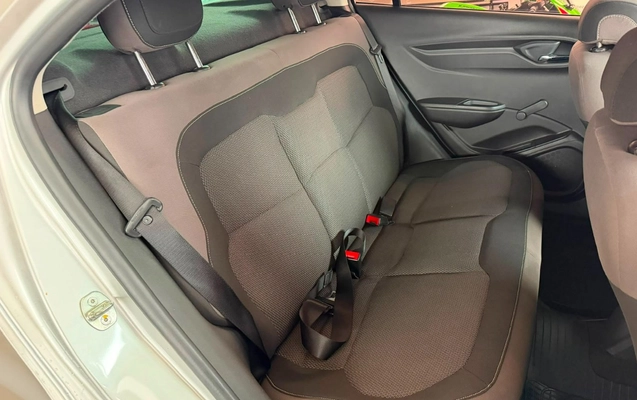 imagem-https://www.socarrao.com.br/sc-vehicle-images-prod/3967681/1789825032278-V2hhdHNBcHAgSW1hZ2UgMjAyNi0wNy0zMSBhdCAxMC4xMi4wOSAoMykuanBlZw.jpeg