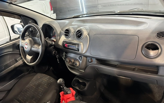 imagem-https://www.socarrao.com.br/sc-vehicle-images-prod/3967685/1789825070426-003_a88747af0e5c111a032bd4ca47cb3d03.jpg
