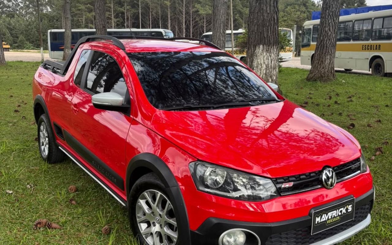 Volkswagen Saveiro 2014 Vermelho — foto 1 de 3