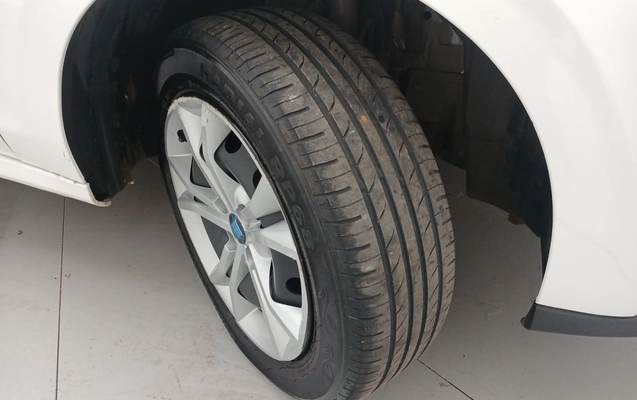 imagem-https://www.socarrao.com.br/sc-vehicle-images-prod/3967713/1789825539816-1_041046.jpg