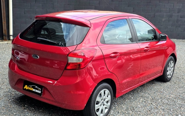 imagem-https://www.socarrao.com.br/sc-vehicle-images-prod/3967714/1789825542199-PyVSQ8O7tKiaqRJfPwDec0cY5hzLFHgX.jpg