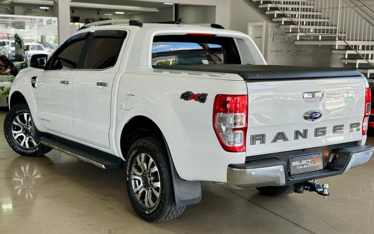 imagem-https://www.socarrao.com.br/sc-vehicle-images-prod/3967720/1789825581675-V2hhdHNBcHAgSW1hZ2UgMjAyNi0wNy0zMSBhdCAxMC4xOC4yOCAoMikuanBlZw.jpeg