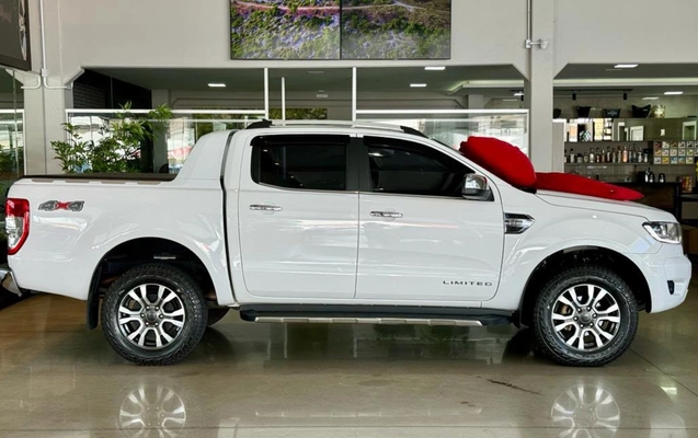 imagem-https://www.socarrao.com.br/sc-vehicle-images-prod/3967720/1789825581794-V2hhdHNBcHAgSW1hZ2UgMjAyNi0wNy0zMSBhdCAxMC4xOC4yOC5qcGVn.jpeg