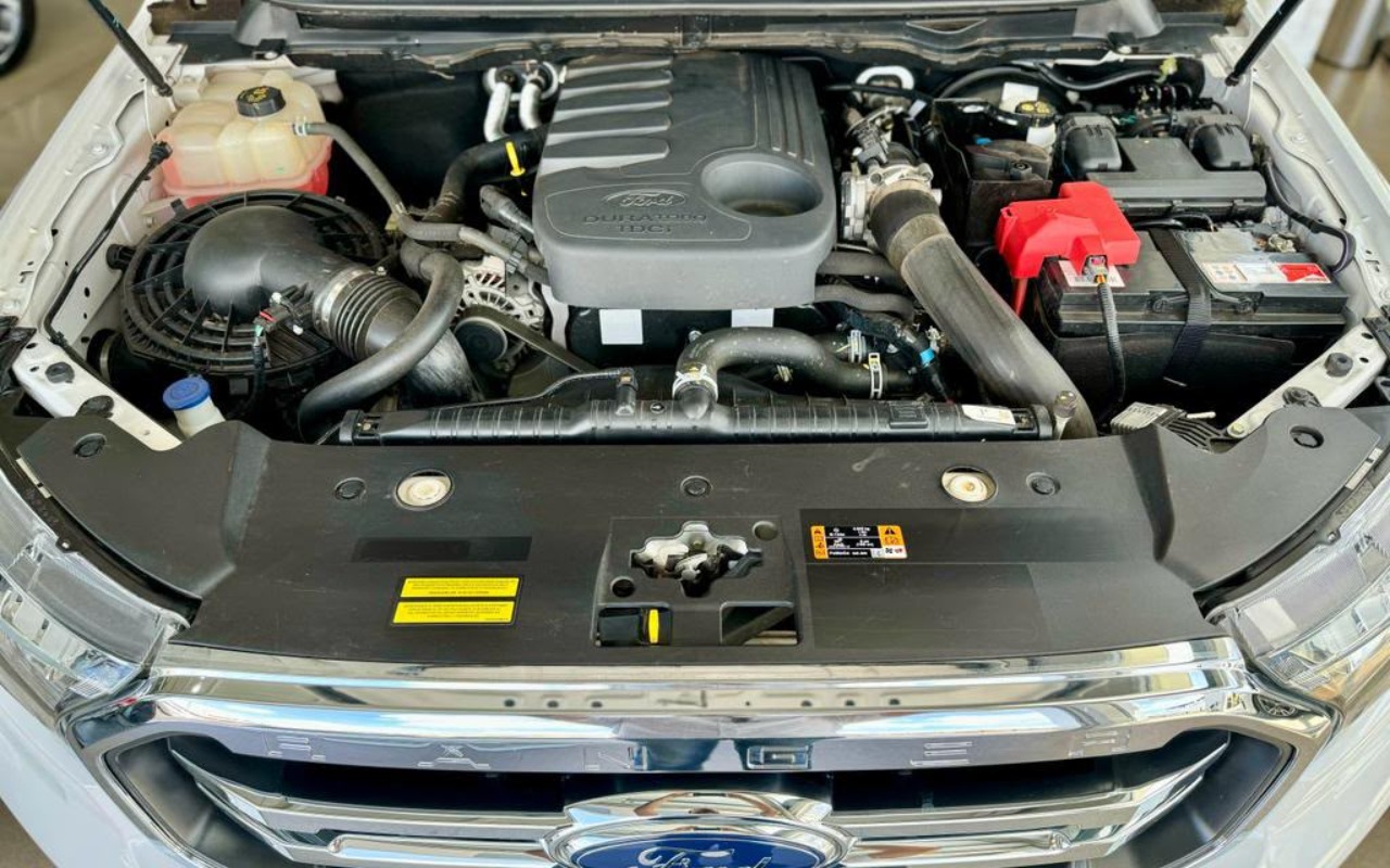 imagem-https://www.socarrao.com.br/sc-vehicle-images-prod/3967720/1789825582449-V2hhdHNBcHAgSW1hZ2UgMjAyNi0wNy0zMSBhdCAxMC4xOC4zMCAoNSkuanBlZw.jpeg