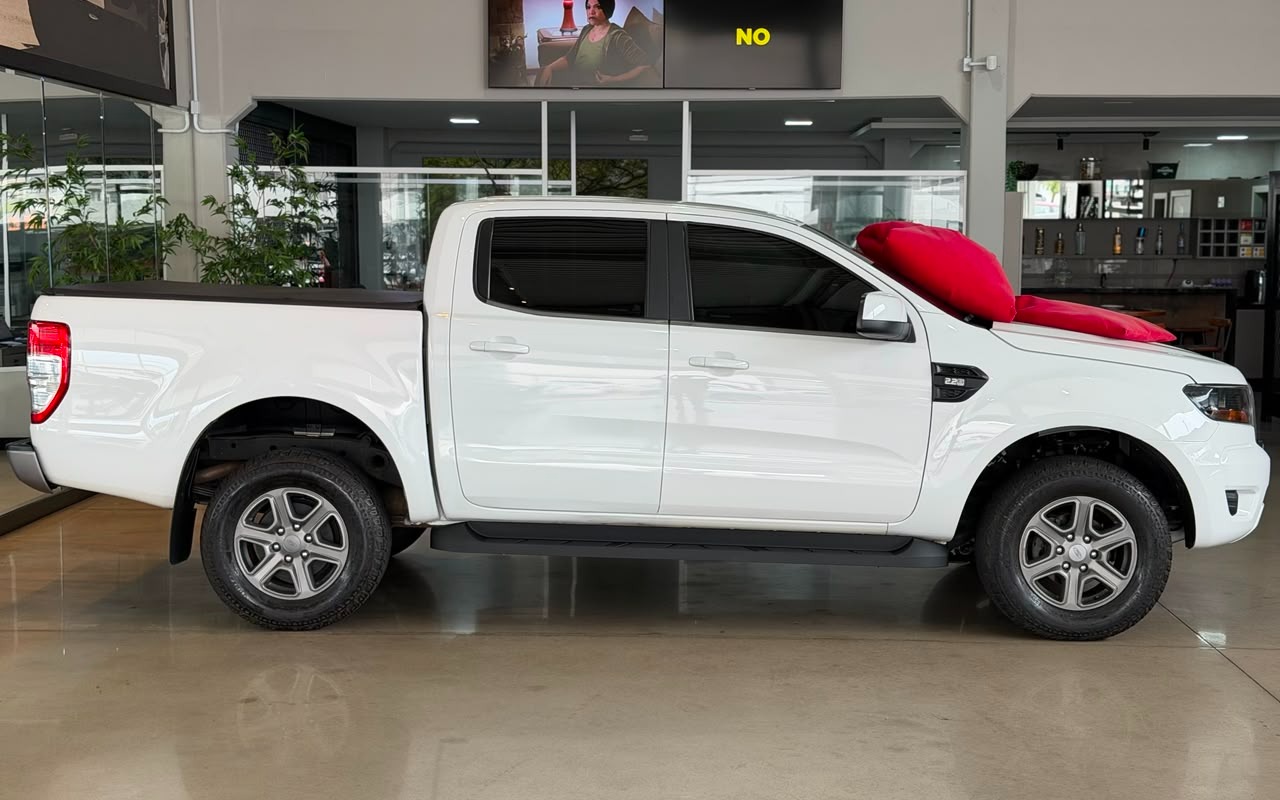 imagem-https://www.socarrao.com.br/sc-vehicle-images-prod/3967750/1789825911727-V2hhdHNBcHAgSW1hZ2UgMjAyNi0wOC0wNiBhdCAxMy41My41MCAoMSkuanBlZw.jpeg