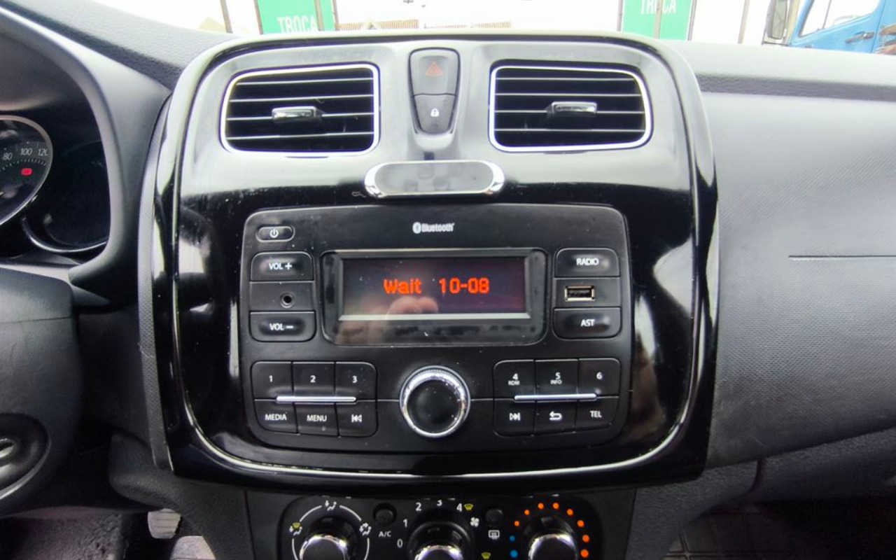 imagem-https://www.socarrao.com.br/sc-vehicle-images-prod/3967753/1790106579624-SU1HXzIwMjYwOTE5XzEwMDc0OCAoQ29weSkuanBn.jpg
