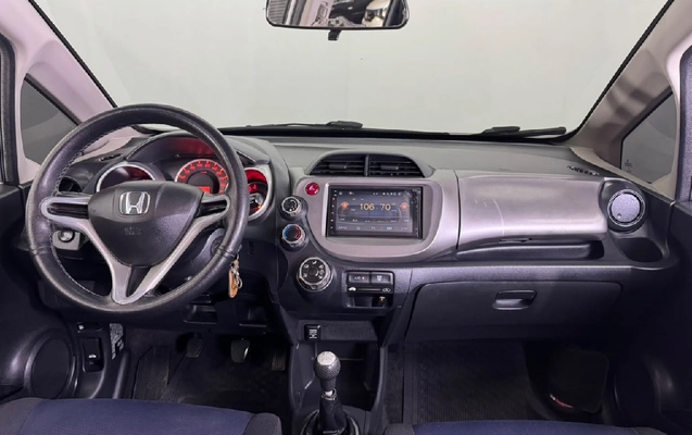 imagem-https://www.socarrao.com.br/sc-vehicle-images-prod/3967754/1789825967353-2a7af933-30a3-964c-cdef-973342c64883-whatsappimage2026-08-21at1752441jpeg.jpg