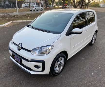 Volkswagen Up! 2018 Branco — foto 1 de 3