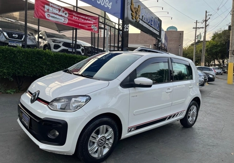 Volkswagen Up! 2018 Branco — foto 1 de 3