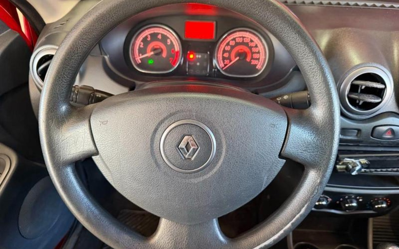imagem-https://www.socarrao.com.br/sc-vehicle-images-prod/3967777/1789826246321-ODIxNDkxNV80X0JfN2NlZDNkZDc3ZS5qcGVn.jpeg