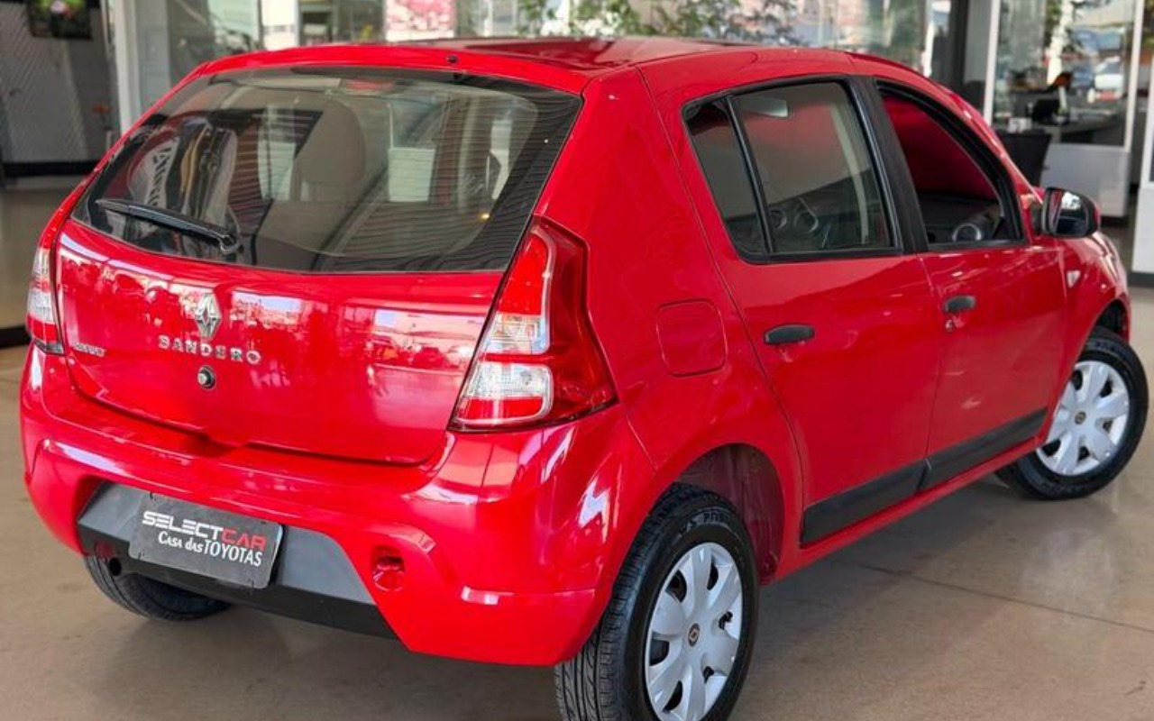 imagem-https://www.socarrao.com.br/sc-vehicle-images-prod/3967777/1789826246392-ODIxNDkxNV80X0JfYzIzZThlMWNhZS5qcGVn.jpeg
