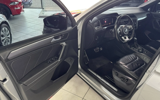 imagem-https://www.socarrao.com.br/sc-vehicle-images-prod/3967848/1789831906890-UX6ZF29J9KfCkLckloSRIrLT2YJb9ByquWZX.jpg
