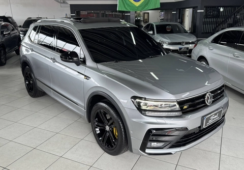 Volkswagen Tiguan 2019 Prata — foto 1 de 3
