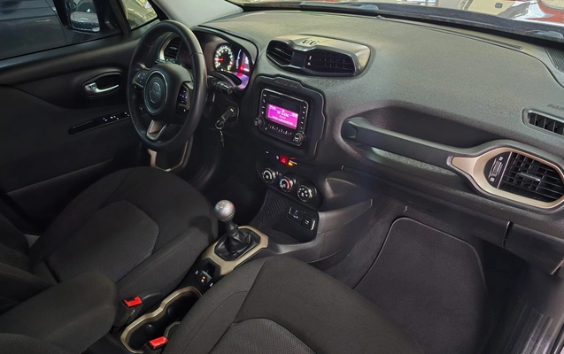 imagem-https://www.socarrao.com.br/sc-vehicle-images-prod/3967857/1789826909741-rItEhnvFUDeFYlRr6BJmQwZPXxCGs8Kr.jpg
