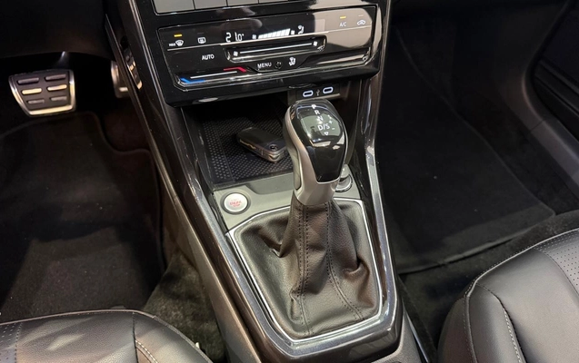 imagem-https://www.socarrao.com.br/sc-vehicle-images-prod/3967876/1789826921445-V2hhdHNBcHAgSW1hZ2UgMjAyNi0wOS0xNiBhdCAxNi40MS4wNiAoNSkuanBlZw.jpeg