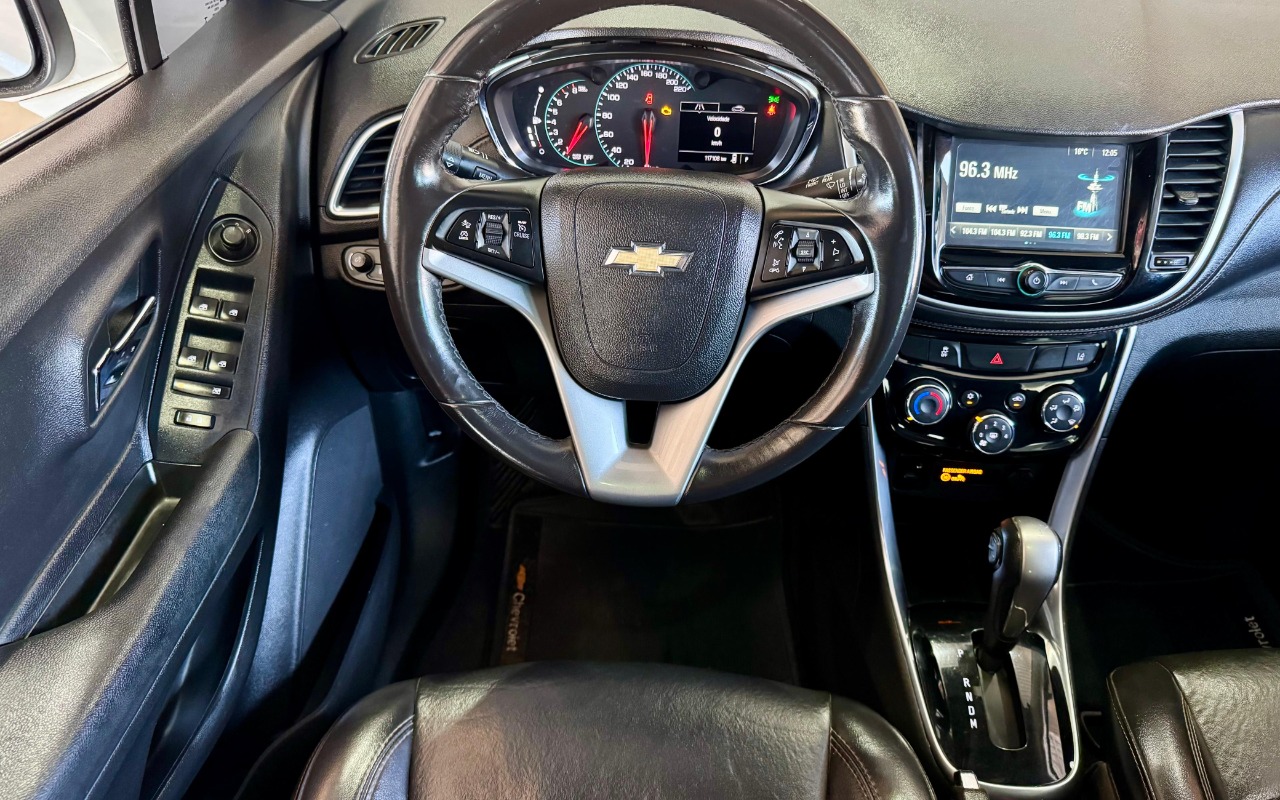 imagem-https://www.socarrao.com.br/sc-vehicle-images-prod/3967947/1789827112400-V2hhdHNBcHAgSW1hZ2UgMjAyNi0wOS0wOCBhdCAxNi4zNC4xOCAoMykuanBlZw.jpeg