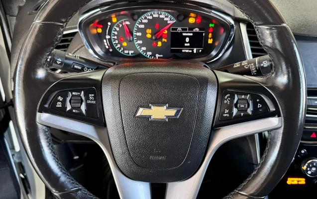 imagem-https://www.socarrao.com.br/sc-vehicle-images-prod/3967947/1789827112470-V2hhdHNBcHAgSW1hZ2UgMjAyNi0wOS0wOCBhdCAxNi4zNC4xOCAoNCkuanBlZw.jpeg