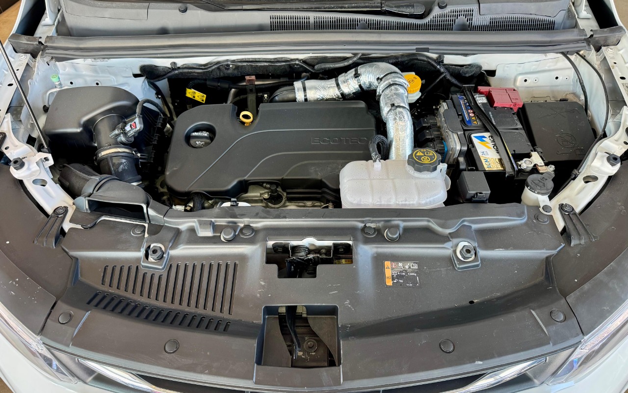 imagem-https://www.socarrao.com.br/sc-vehicle-images-prod/3967947/1789827113085-V2hhdHNBcHAgSW1hZ2UgMjAyNi0wOS0wOCBhdCAxNi4zNC4yMCAoMSkuanBlZw.jpeg