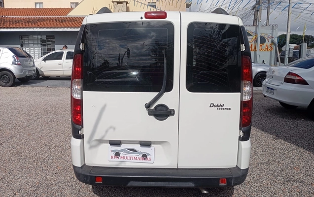 imagem-https://www.socarrao.com.br/sc-vehicle-images-prod/3967955/1789827225057-V2hhdHNBcHAgSW1hZ2UgMjAyNi0wNS0yOSBhdCAxMC40Mi4wNyAoMykuanBlZw.jpeg