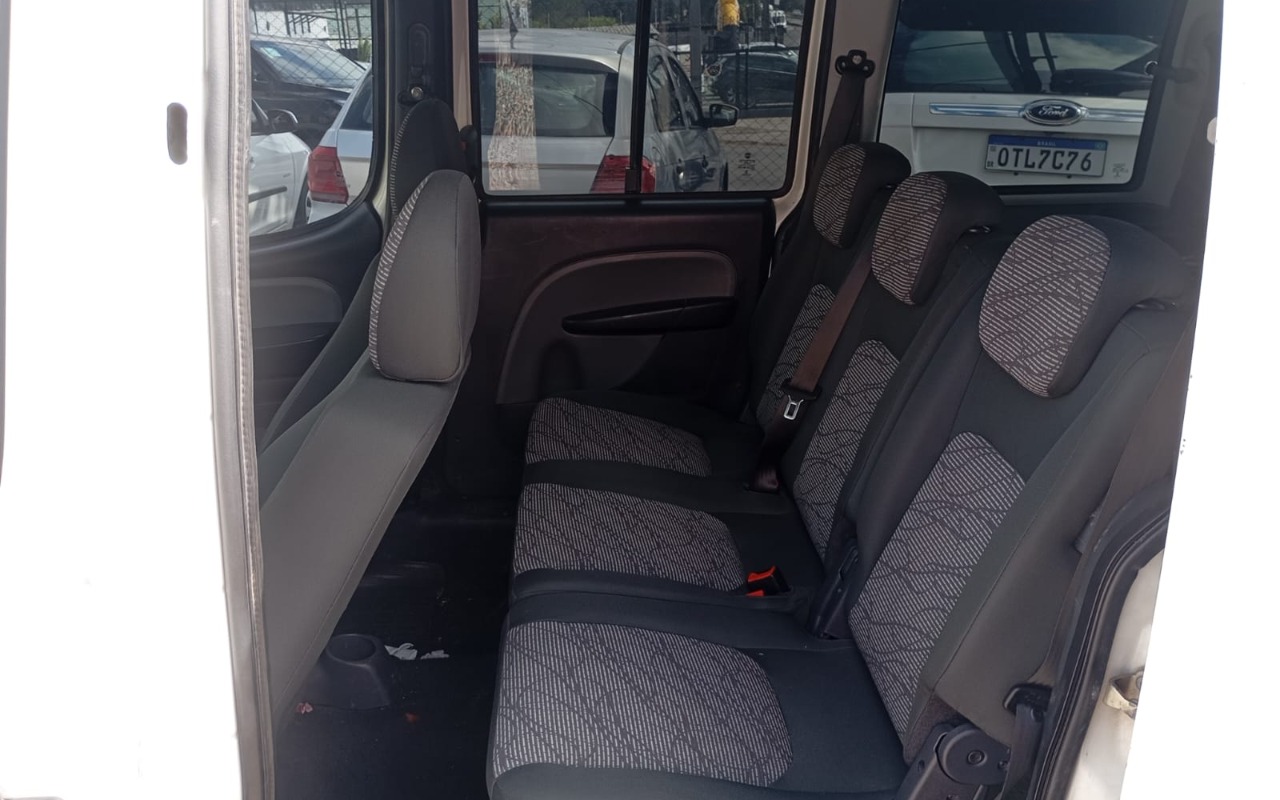 imagem-https://www.socarrao.com.br/sc-vehicle-images-prod/3967955/1789827225142-V2hhdHNBcHAgSW1hZ2UgMjAyNi0wNS0yOSBhdCAxMC40Mi4wNiAoMikuanBlZw.jpeg