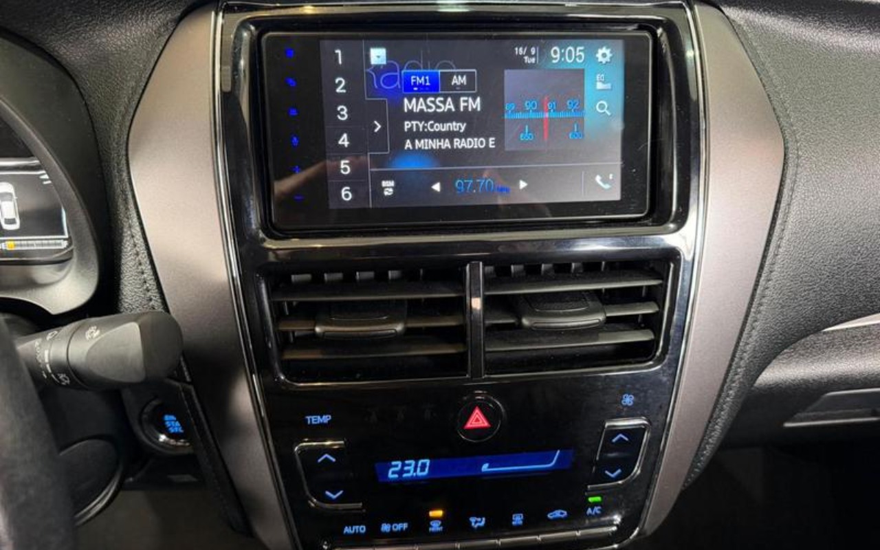 imagem-https://www.socarrao.com.br/sc-vehicle-images-prod/3967956/1789827252679-ODQ2OTYzM18xMV9CXzEwYzU0NjY0M2IuanBlZw.jpeg