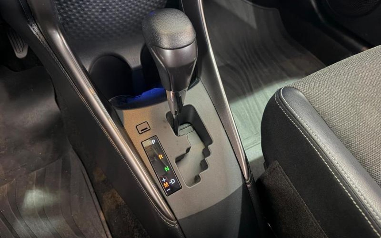 imagem-https://www.socarrao.com.br/sc-vehicle-images-prod/3967956/1789827252730-ODQ2OTYzM18xMV9CX2NkZTAyOGI1YzQuanBlZw.jpeg