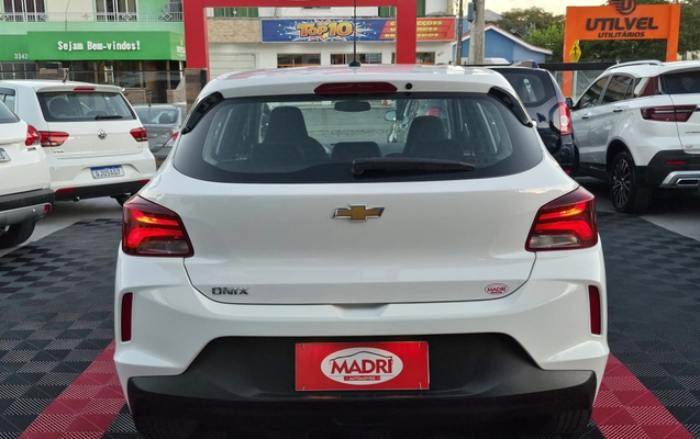 imagem-https://www.socarrao.com.br/sc-vehicle-images-prod/3967978/1789827549054-003_a4ac24c0ce64fe4805c4ede876928807.jpg