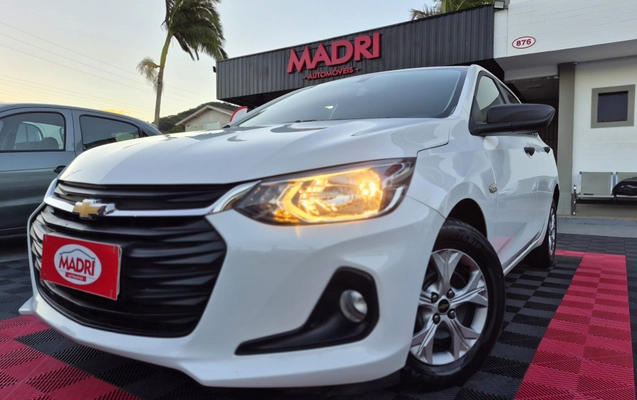 imagem-https://www.socarrao.com.br/sc-vehicle-images-prod/3967978/1789827549074-003_450a00aad85929500751aad71ca56816.jpg