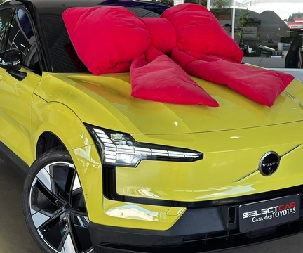 Volvo EX30 E60 Ultra (Elétrico) 2024 Amarelo — foto 1 de 3