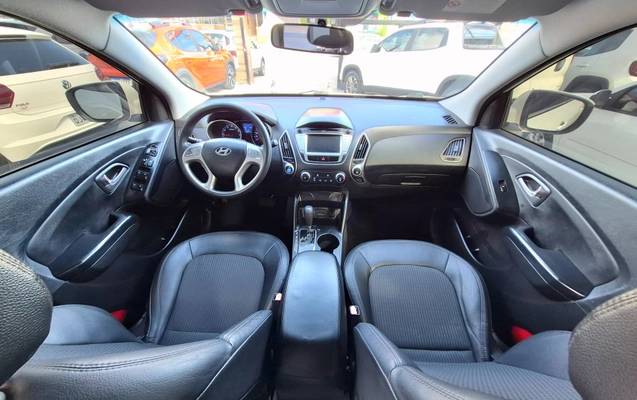 imagem-https://www.socarrao.com.br/sc-vehicle-images-prod/3967994/1789827715816-003_7a29e5ba58b8f00d019099be030256f9.jpg