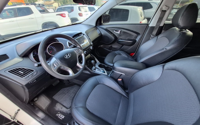 imagem-https://www.socarrao.com.br/sc-vehicle-images-prod/3967994/1789827715825-003_0957bff78c146de3288767ccaac1f422.jpg