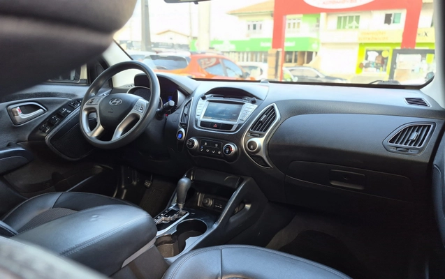 imagem-https://www.socarrao.com.br/sc-vehicle-images-prod/3967994/1789827715831-003_01bdc71bc0271050a68218f7d36a4f8d.jpg