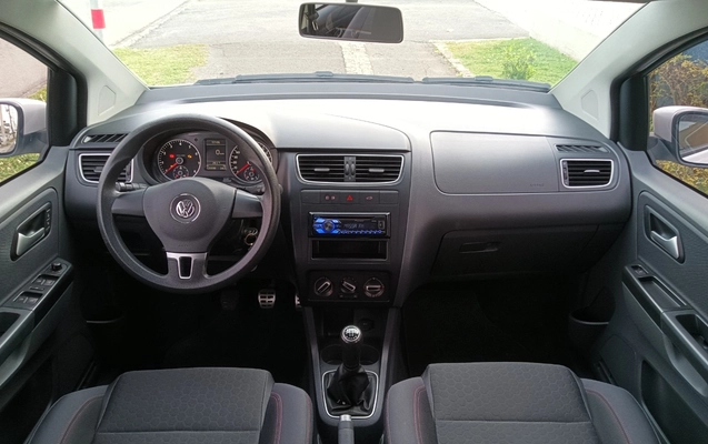 imagem-https://www.socarrao.com.br/sc-vehicle-images-prod/3967998/1790186028046-SU1HXzIwMjYwOTIyXzE3MDQ1OC5qcGc.jpg