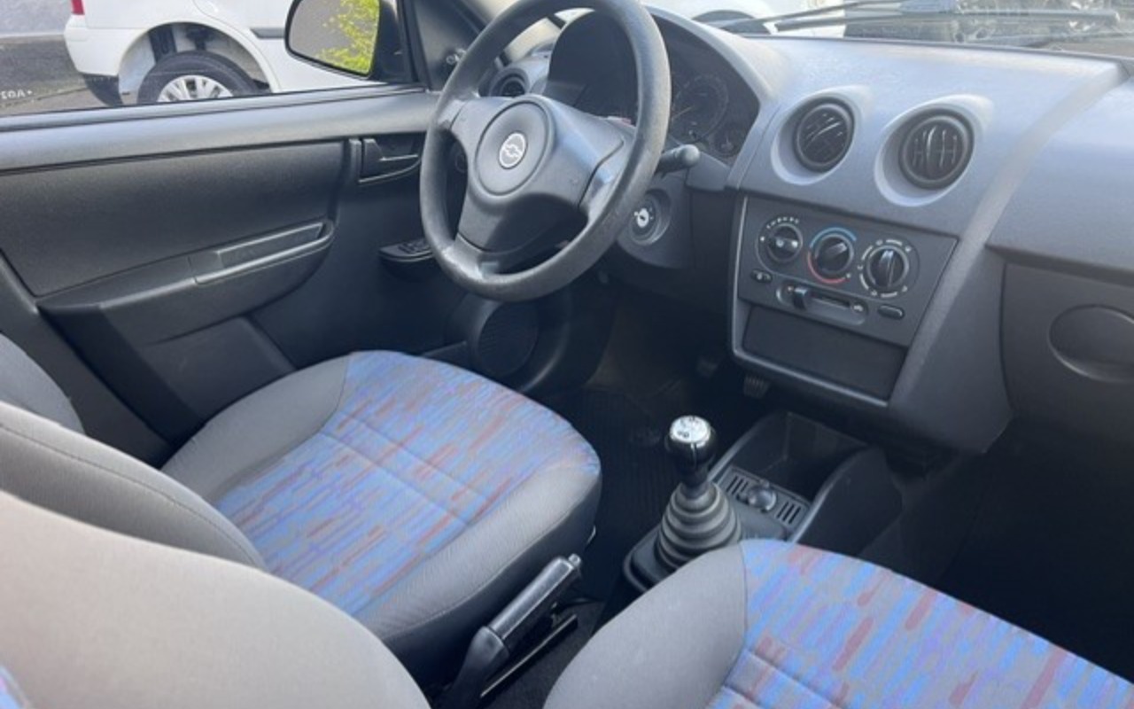 imagem-https://www.socarrao.com.br/sc-vehicle-images-prod/3967999/1790023852184-NTc1YjU2Y2MtZWZkYy00MGIzLTlkM2YtZjM2MmE5NmFiYzgxLmpwZw.jpg