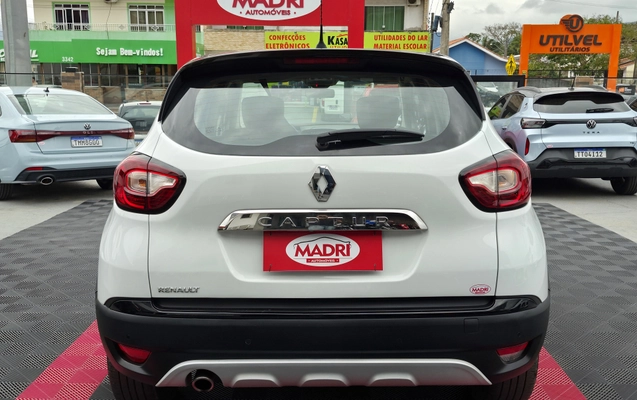 imagem-https://www.socarrao.com.br/sc-vehicle-images-prod/3968016/1789827982037-003_49368fd48b2529d24505c27ef1632187.jpg