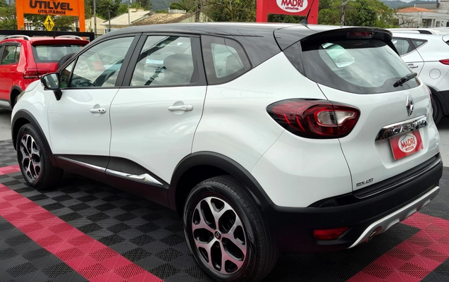 imagem-https://www.socarrao.com.br/sc-vehicle-images-prod/3968016/1789827982039-003_f511d76a2d982370c3012a9412801d5f.jpg