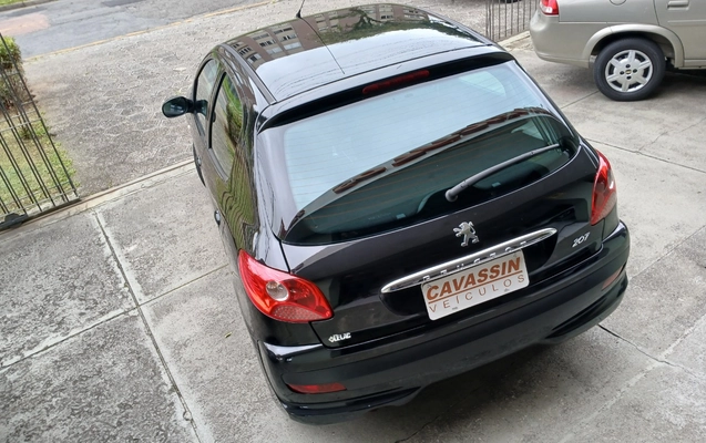 imagem-https://www.socarrao.com.br/sc-vehicle-images-prod/3968021/1789828151691-MTc4OTgyNzgyMjkwNzQ3NTI5MTYxOTE3ODM3NjEzODcuanBn.jpg