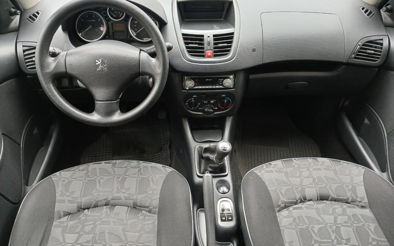 imagem-https://www.socarrao.com.br/sc-vehicle-images-prod/3968021/1789828151958-MTc4OTgyNzg3MTQxNTU5MTc4NDc2OTA1Nzk1NDQxOTAuanBn.jpg
