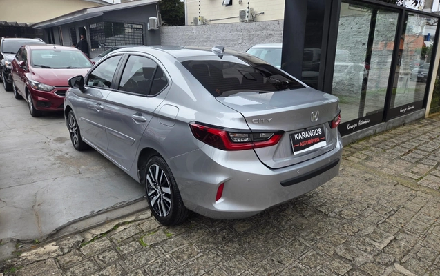 imagem-https://www.socarrao.com.br/sc-vehicle-images-prod/3968104/1789829148827-00c0bd64-c9de-405f-84ca-15a0273820d8.jpg