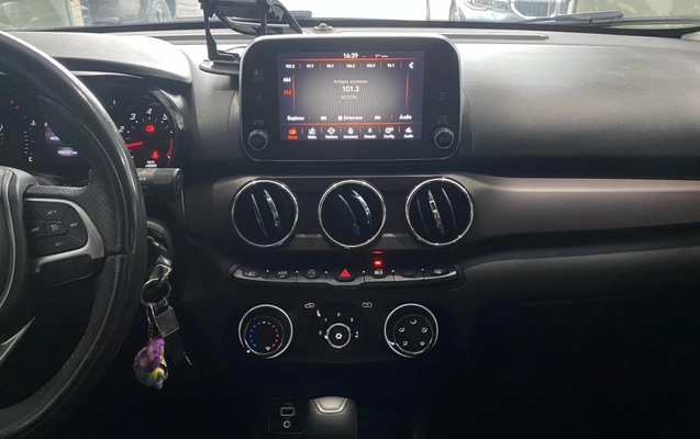 imagem-https://www.socarrao.com.br/sc-vehicle-images-prod/3968127/1790175941213-edebbfa86d4547fca9b984e830d3ac1e_1790172547079.jpg