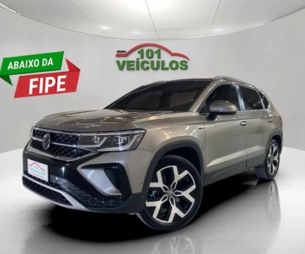 Volkswagen Taos 2024 Bege — foto 1 de 3