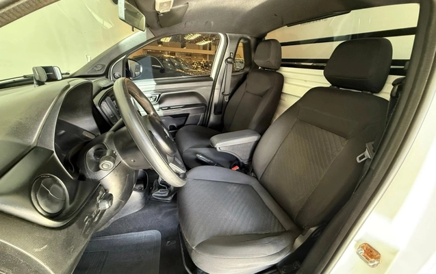 imagem-https://www.socarrao.com.br/sc-vehicle-images-prod/3968159/1789829672674-7.jpg