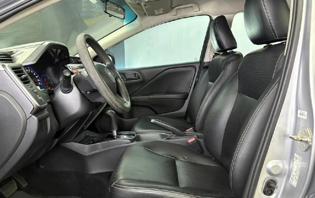 imagem-https://www.socarrao.com.br/sc-vehicle-images-prod/3968166/1789829693581-826a7053-8061-a19c-6ac9-8641a23729f1-whatsappimage2026-09-01at163117jpeg.jpg